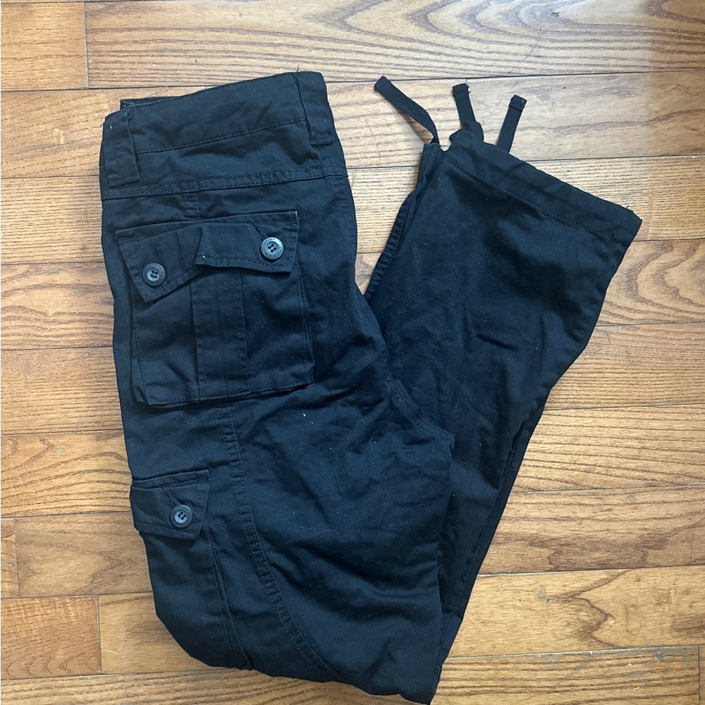Match Black Cargo Pants for Men - Picture 5 of 9